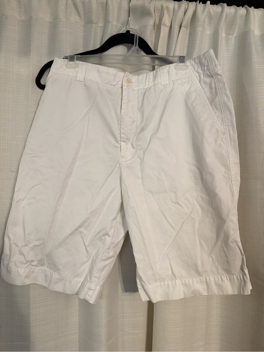 Lacoste White Men's Flat Front Cotton Shorts